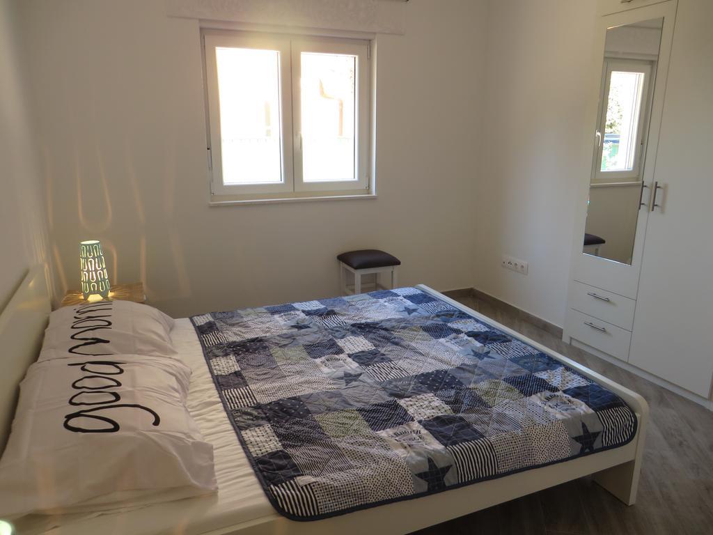 Apartments Karaba Pakoštane Екстериор снимка