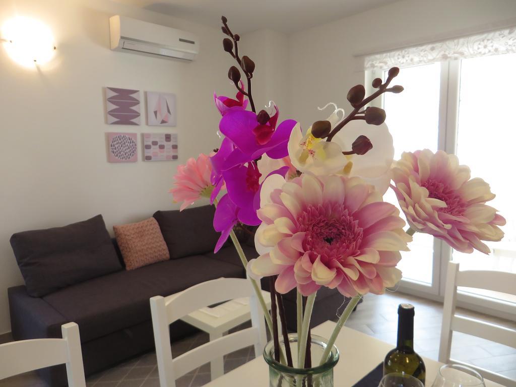 Apartments Karaba Pakoštane Екстериор снимка
