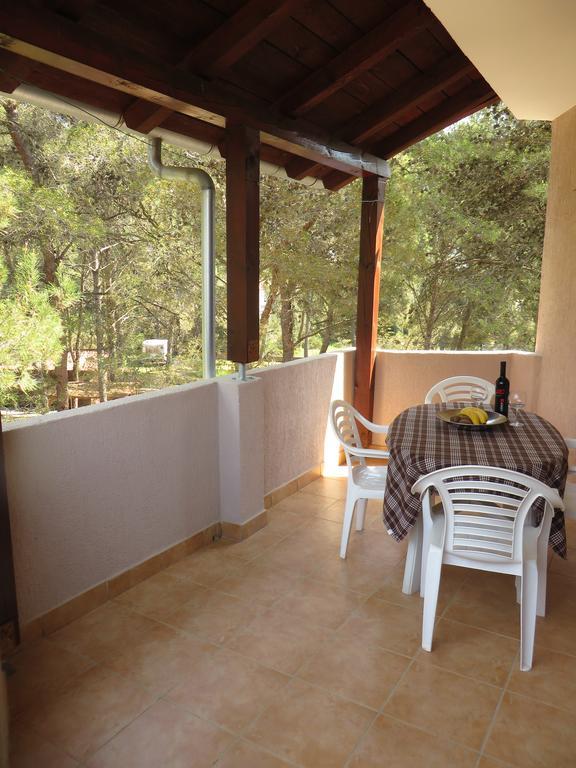 Apartments Karaba Pakoštane Екстериор снимка